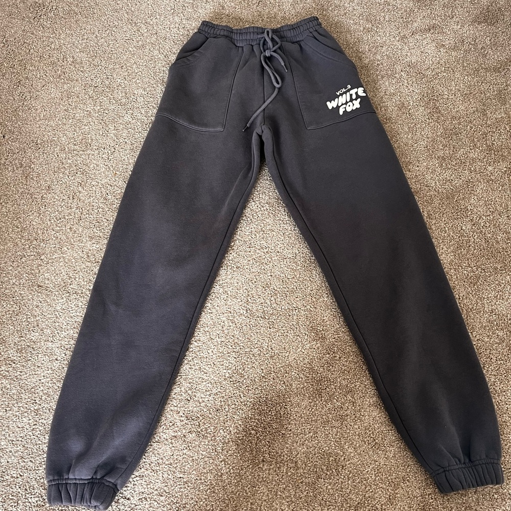 White Fox sweatpants size XXS